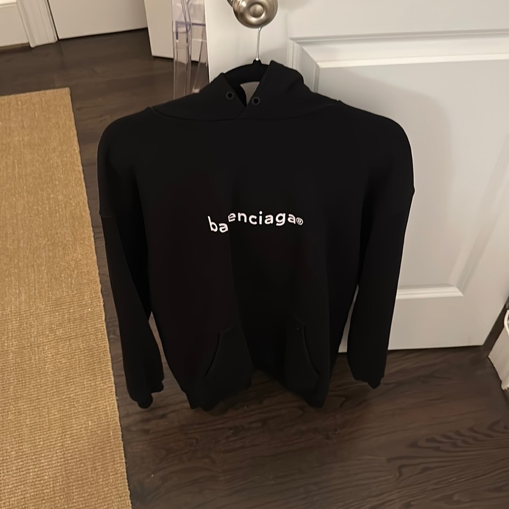 Men’s small balenciaga sweatshirt
